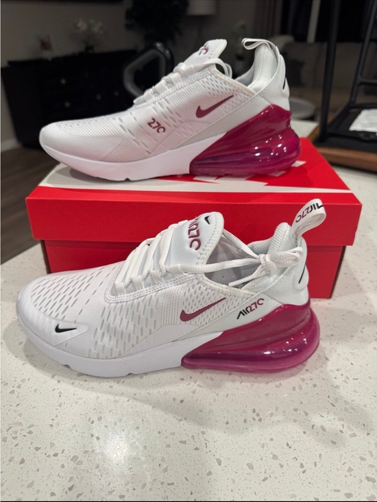 Nike Shoes - Brand new Nike Air 270 white pink shoes youth 6Y or women 7.5